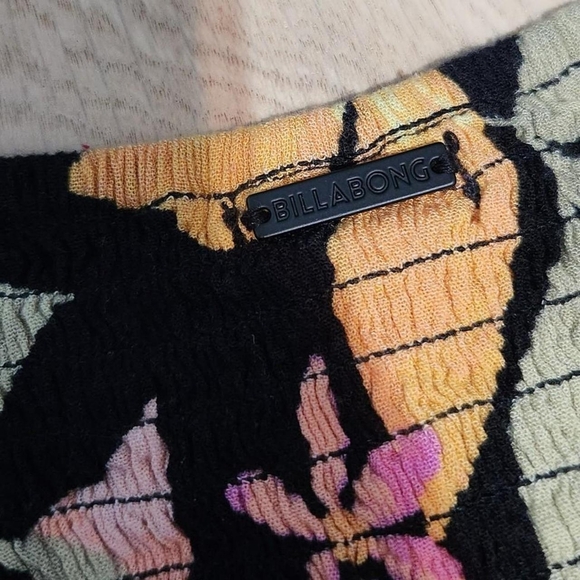 Billabong Floral Maxi Dress - Picture 5 of 6